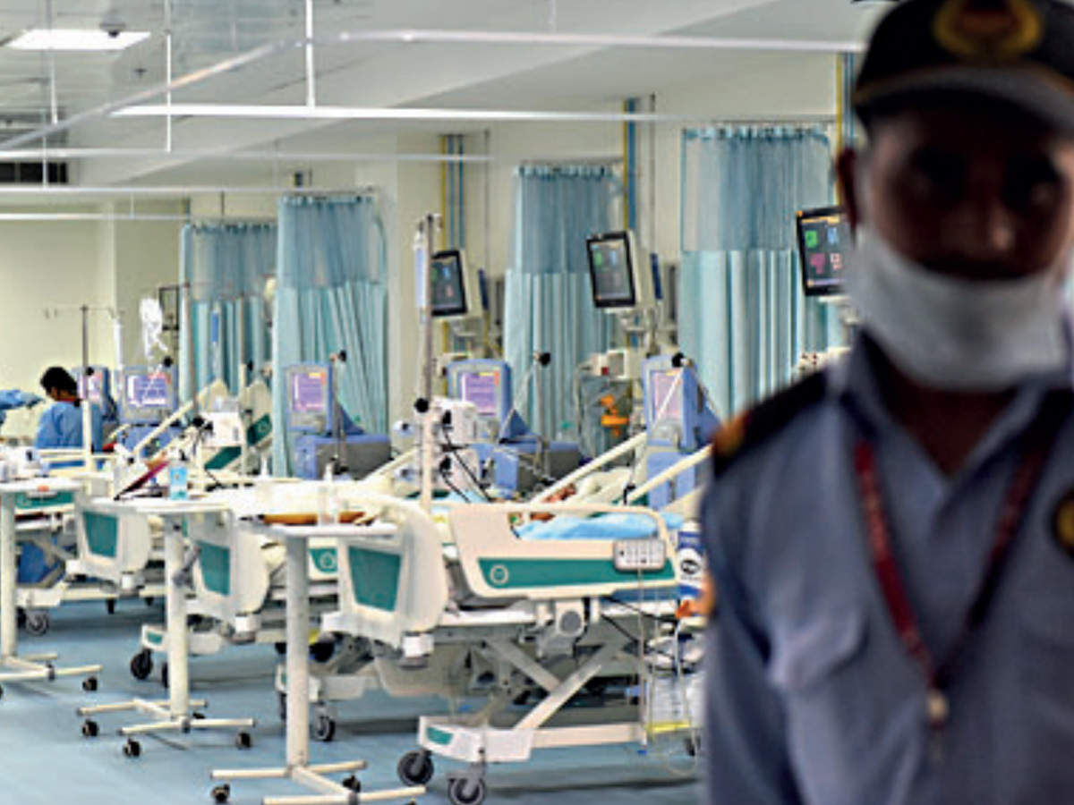 पूर्व सांसद की भतीजी को दिल्ली के अस्पतालों ने नहीं किया भर्ती, सफदरगंज हॉस्पिटल में वेंटिलेटर नहीं मिलने से मौत