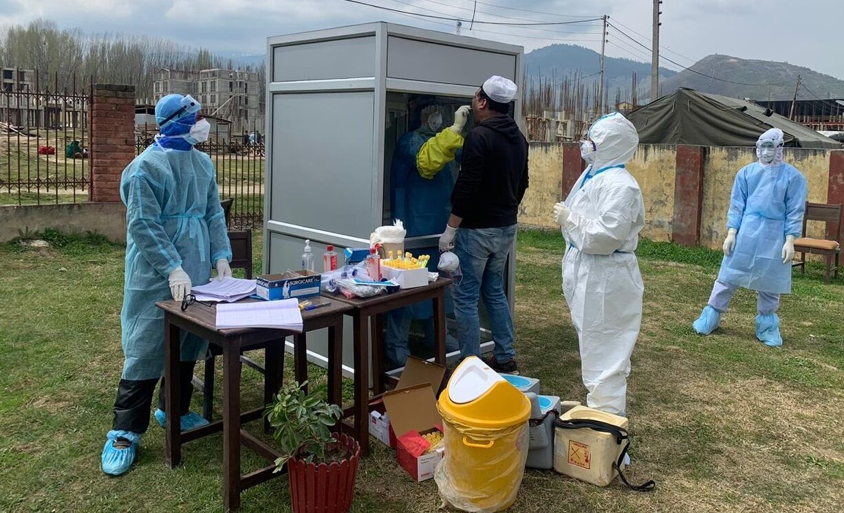 कश्मीर में 1 दिन में रिकॉर्ड 620 कोरोना पॉजिटिव केस आये सामने, गर्भवती महिलाओं में बढ़ा संक्रमण