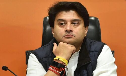 भाजपा नेता ज्योतिरादित्य सिंधिया भी कोरोना पॉजिटिव, दिल्ली के मैक्स अस्पताल में भर्ती