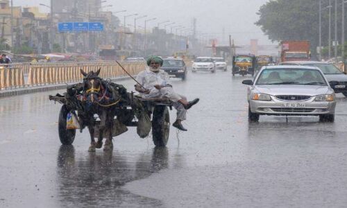 दिल्ली-एनसीआर में बारिश से राहत, 11 और 13 जून को मध्य भारत में हो सकती भारी बारिश दिल्ली-एनसीआर में बारिश से राहत, 11 और 13 जून को मध्य भारत में हो सकती भारी बारिश