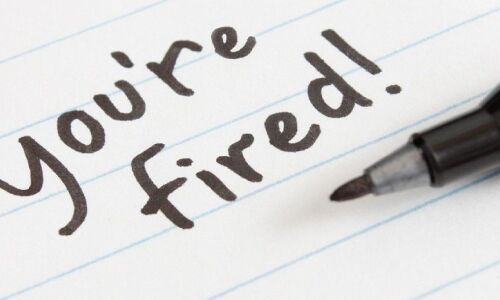 लॉकडाउन के कारण 50 प्रतिशत से ज्यादा पुरुष हैं छंटनी और कम सैलरी के शिकार