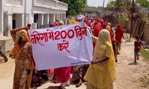 राजस्थान में प्रवासी मजदूरों ने निकाली रैलियां, मांगा 200 दिन का रोजगार