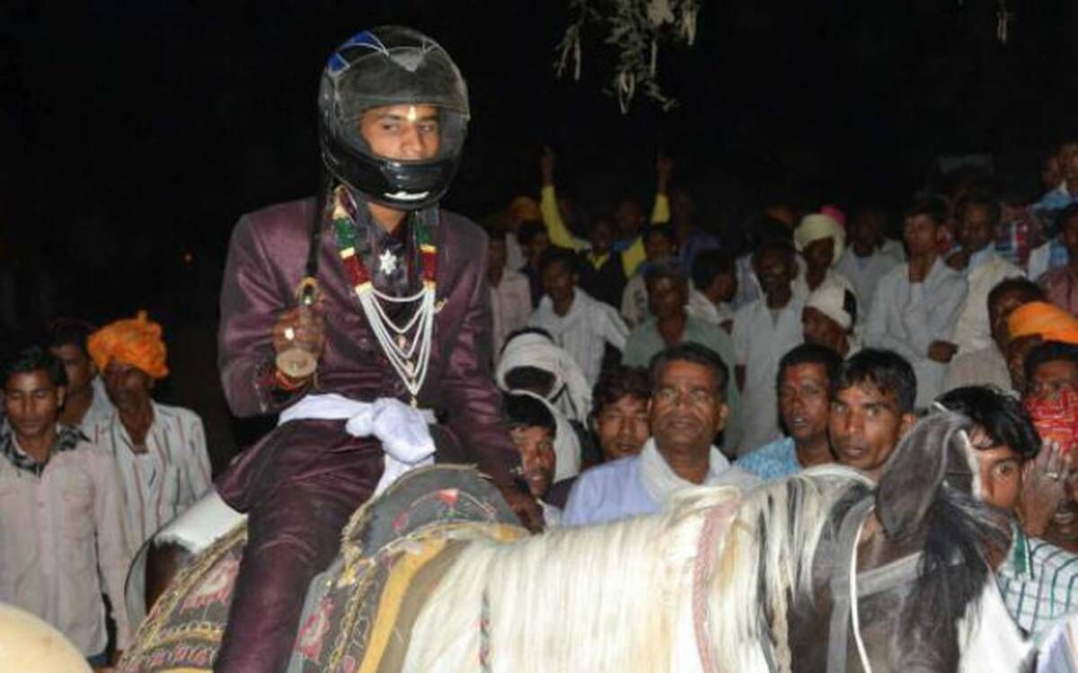 BJP शासित मध्य प्रदेश में दलित दूल्हे के घोड़े पर बैठने को लेकर सवर्णों ने की मारपीट, मामला दर्ज
