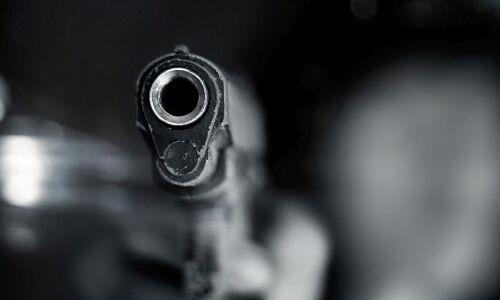 हिस्ट्रीशीटर दोस्त ने की पूर्व ग्राम प्रधान की गोली मारकर हत्या, मरने से पहले लगाये गंभीर आरोप