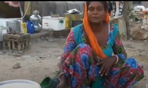 लॉकडाउन में छोटे-मोटे धंधे हो गये पूरी तरह तबाह, गरीब-मजदूर रोटी-रोटी को मोहताज