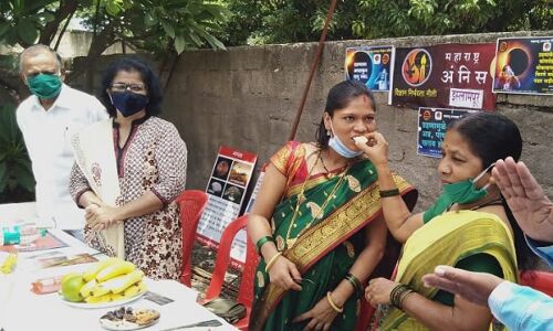 गर्भवती महिला ने सूर्यग्रहण में वह सबकुछ किया जिसके दम पर चलती है अंधविश्वासियों की दुकान