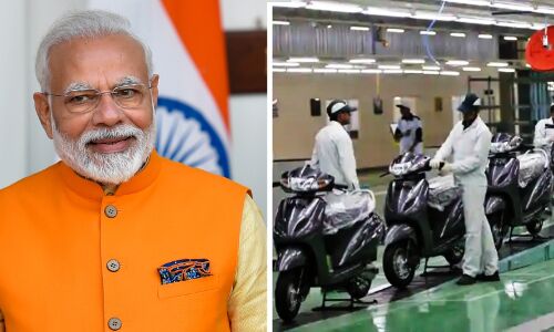 नहीं बढ़ पा रही वाहनों की बिक्री, PM मोदी को क्यों अर्थव्यवस्था पटरी पर लौटने का हुआ भ्रम?