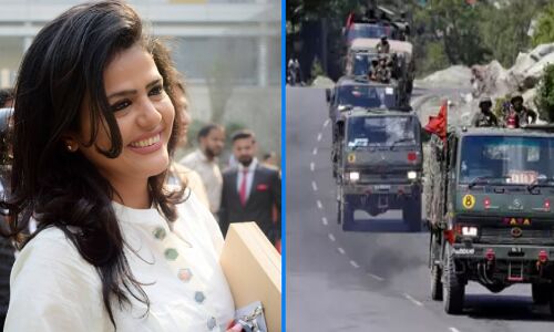 सेना का अपमान कर मुसीबत में फंसी आज तक की श्वेता सिंह, भेजा गया कानूनी नोटिस सेना का अपमान कर मुसीबत में फंसी आज तक की श्वेता सिंह, भेजा गया कानूनी नोटिस