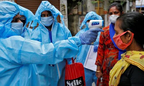 भारत में कोरोना वायरस से पुरूषों की तुलना में महिलाओं की हो रहीं ज्यादा मौतें- स्टडी रिपोर्ट