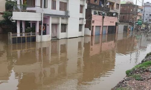 पटना हाईकोर्ट ने जलजमाव को लेकर नीतीश सरकार को लगाई फटकार, कहा 2 घंटे की बारिश में क्यों है बुरा हाल