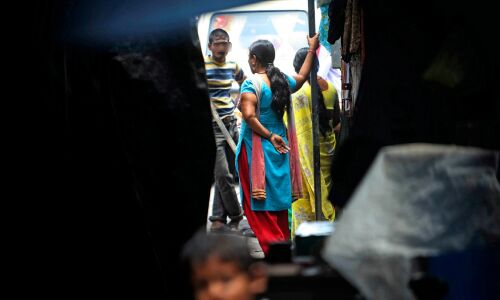 दिल्ली की जीबी रोड सेक्स वर्कर्स को लॉकडाउन में मिली नई जिंदगी, अब वह कर रही हैं ये नया काम