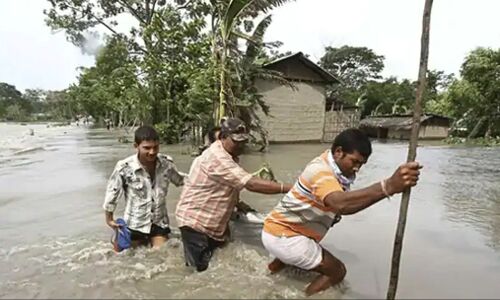 असम के 23 जिलों के 9.26 लाख लोग बाढ से प्रभावित, बाढ-भू धंसान से अबतक 43 की मौत