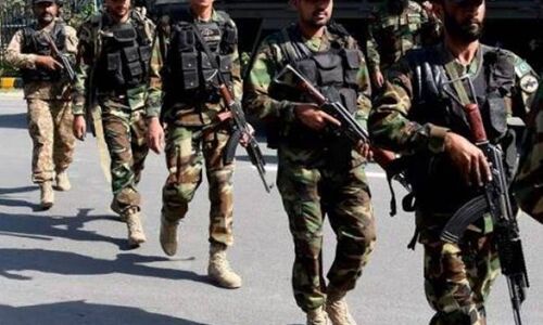 पाकिस्तान में बड़ा आतंकी हमला, हथियार ले कर कराची स्टॉक एक्सचेंज में घुसे आतंकी पाकिस्तान में बड़ा आतंकी हमला, हथियार ले कर कराची स्टॉक एक्सचेंज में घुसे आतंकी