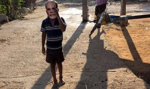 असल मर्ज़ क्या है, स्कू‍ली किताबों से संवैधानिक मूल्य वाले अध्याय हटाया जाना या पढ़ाया जाना?