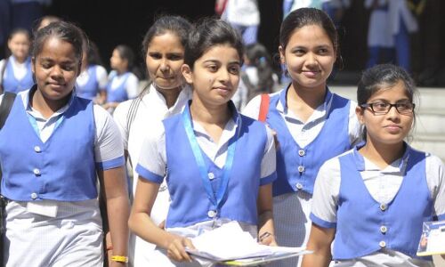 CBSE बोर्ड कल जारी करेगा 10वीं कक्षा का रिजल्ट, केंद्रीय शिक्षा मंत्री ने दी जानकारी