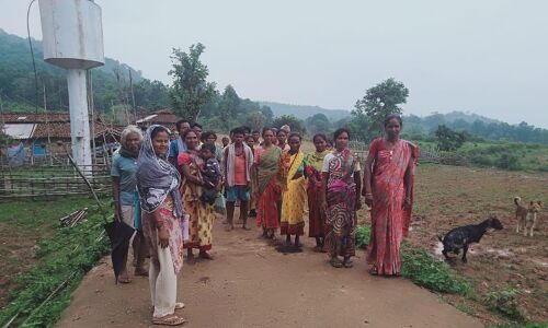 लाकडाउन में भी मनरेगा मजदूरों को नहीं मिला रहा काम, कर्मियों की मिली भगत से हो रही पैसों की लूट