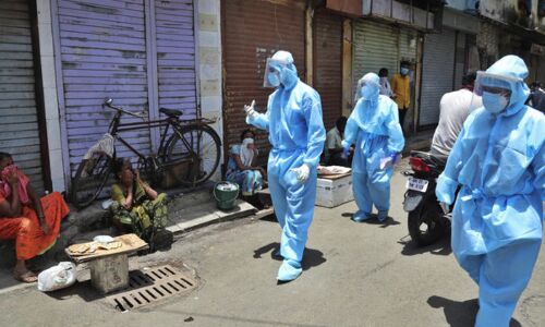 देश में कोरोना के मामले 10 लाख के पार, दुनिया का तीसरा सबसे प्रभावित देश है भारत देश में कोरोना के मामले 10 लाख के पार, दुनिया का तीसरा सबसे प्रभावित देश है भारत