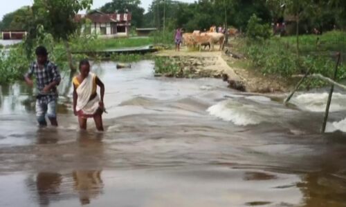 आसाम में बाढ़ से 30 जिले और 27 लाख की आबादी प्रभावित, व्यथित पूर्व पीएम देवगौड़ा ने मोदी से की अपील