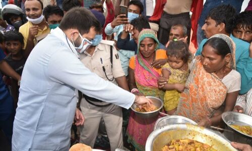 तेजस्वी बोले अदृश्य हो चुके हैं नीतीश कुमार, बंगाल की खाड़ी में डूब रही है अंतरात्मा