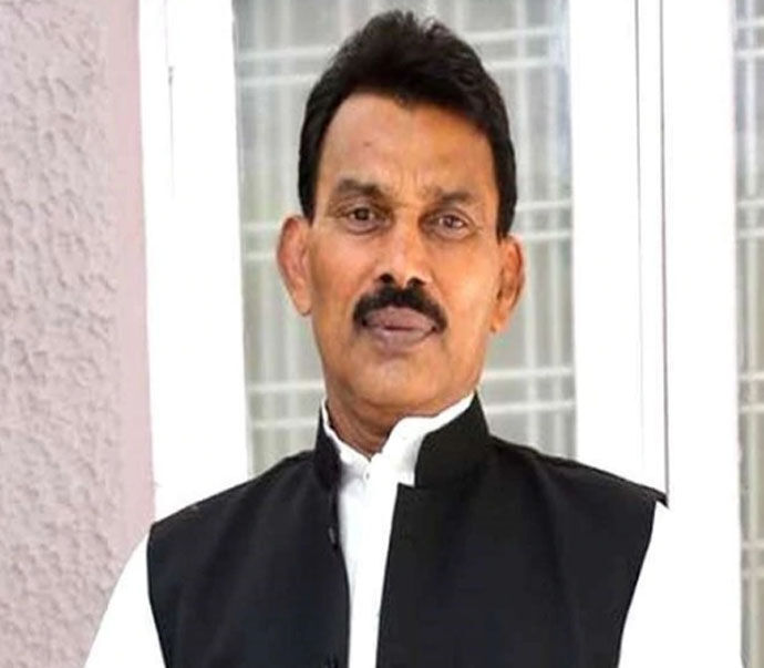 मध्यप्रदेश के मंत्री तुलसी सिलावट व उनकी पत्नी कोरोना पाॅजिटिव, शरीर में नहीं थे संक्रमण के कोई लक्षण मध्यप्रदेश के मंत्री तुलसी सिलावट व उनकी पत्नी कोरोना पाॅजिटिव, शरीर में नहीं थे संक्रमण के कोई लक्षण