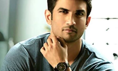 सुशांत के बैंक खाते और सोशल मीडिया एकाउंट को खंगाल रही पुलिस, जानिए क्या लिखा है FIR में