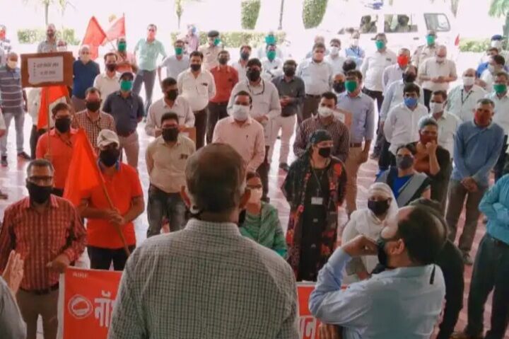 केंद्र सरकार की मजदूर विरोधी नीतियों और निजीकरण के खिलाफ 9 अगस्त को विरोध प्रदर्शन करेंगे श्रमिक संगठन
