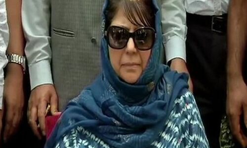 सुनक बने यूके के पीएम तो महबूबा ने मोदी पर कसा तंज, बोलीं - पीएम कब सोचेंगे एनआरसी-सीएए से आगे की बात सुनक बने यूके के पीएम तो महबूबा ने मोदी पर कसा तंज, बोलीं - पीएम कब सोचेंगे एनआरसी-सीएए से आगे की बात