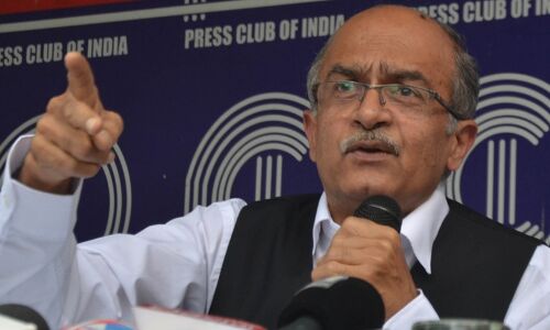 सुनवाई से पहले प्रशांत भूषण ने आपराधिक अवमानना की वैधता को दी चुनौती