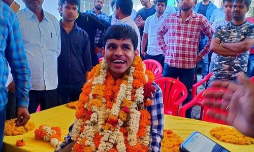 प्रदीप को IAS बनाने पिता ने की पेट्रोल पंप पर नौकरी, बेच दी पुश्तैनी जमीन