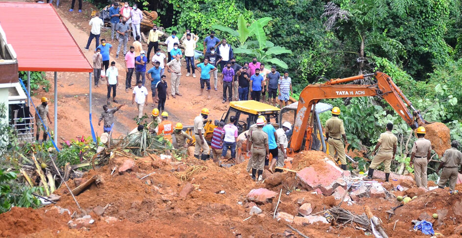 कर्नाटक के कोडागु में भारी बारिश के बाद भूस्खलन, 5 लोग लापता