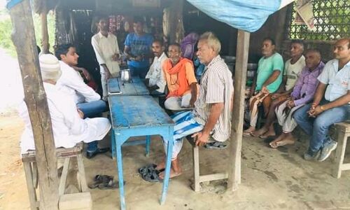 ग्राउंड रिपोर्ट : महाराजगंज के गांवों में रोजी-रोजगार की उम्मीद नहीं, काम पर लौटे पांच गांव के 80 प्रतिशत मजदूर