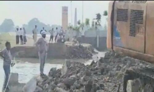 नीतीश के उद्घाटन से पहले ही ध्वस्त हो गया बंगरा महासेतु का एप्रोच रोड