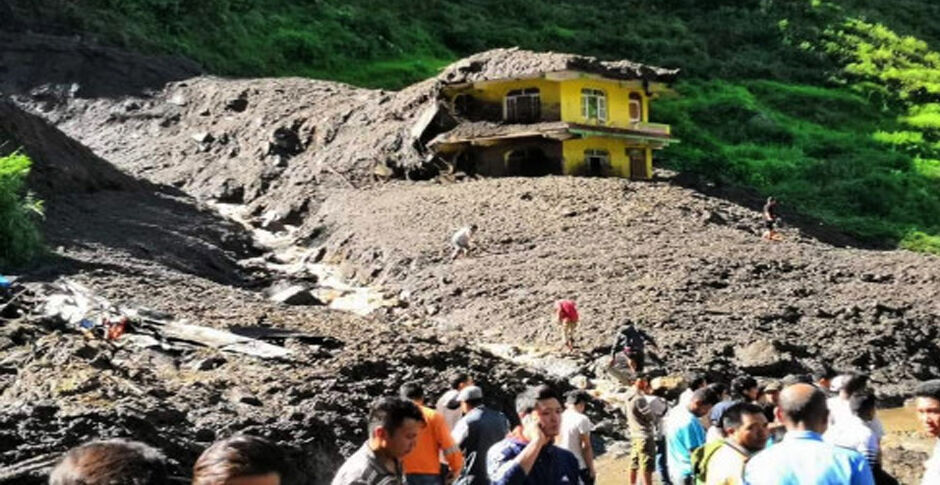 नेपाल में भूस्खलन से 18 लोगों की मौत, 21 लापता