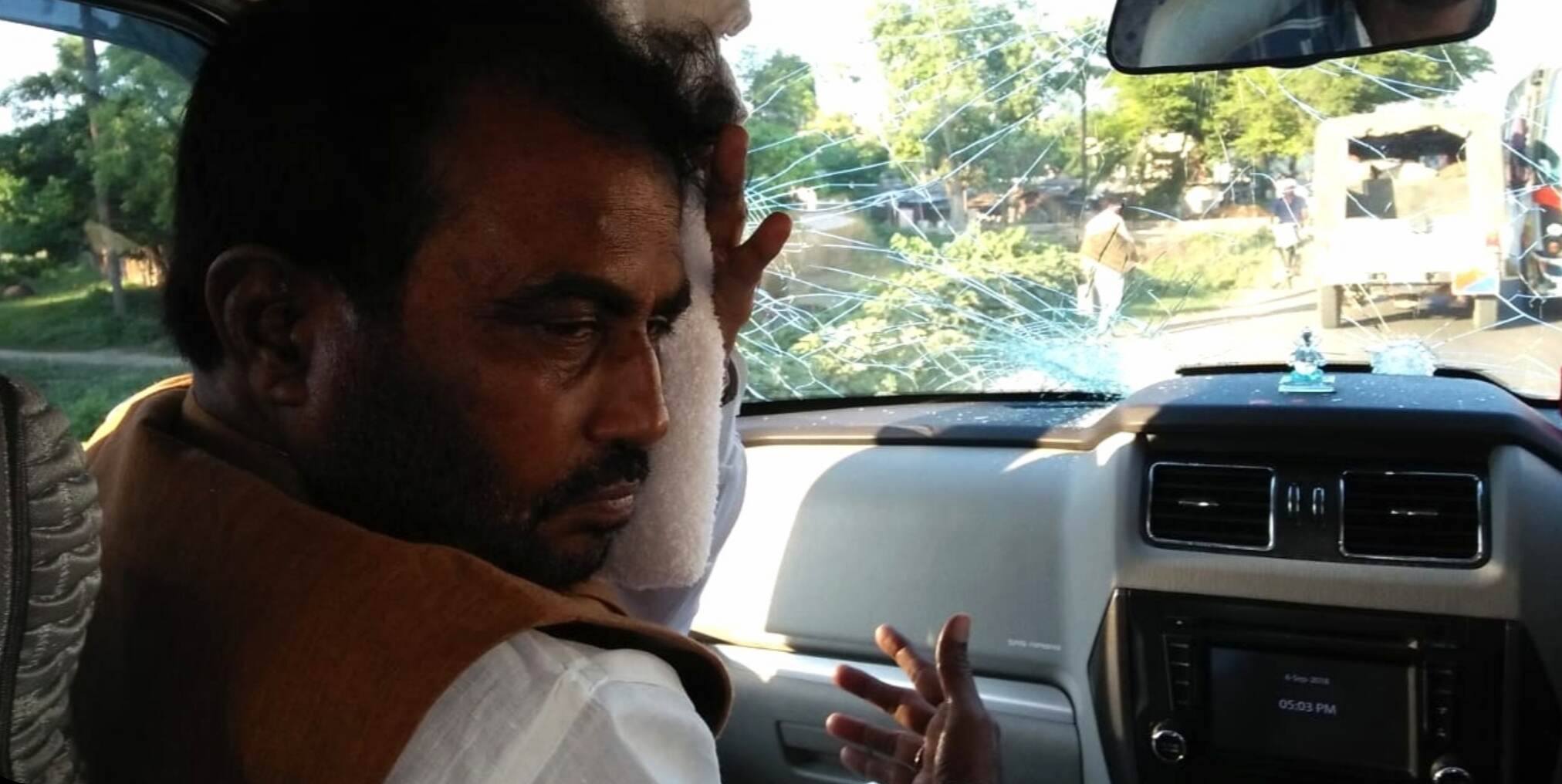 बिहार चुनाव से पहले नीतीश कुमार को झटका, उद्योग मंत्री श्याम रजक का JDU छोड़कर RJD में जाने की चर्चा बिहार चुनाव से पहले नीतीश कुमार को झटका, उद्योग मंत्री श्याम रजक का JDU छोड़कर RJD में जाने की चर्चा