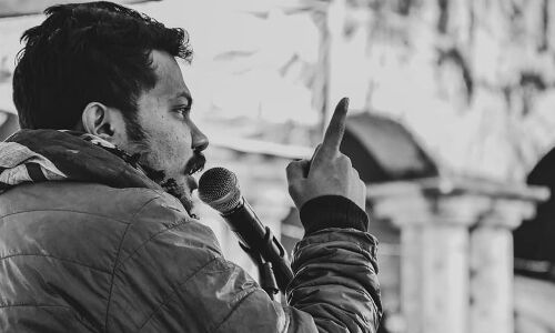 पत्रकार प्रशांत कन्नौजिया को UP पुलिस ने किया गिरफ्तार, राम मंदिर और राष्ट्रपति पर आपत्तिजनक टिप्पणी का आरोप