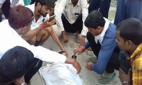 अंधविश्वास : बच्चे को जिंदा करने के लिए 30 किलोमीटर दूर से तांत्रिक पढ़ता रहा मंत्र और परिजन सुनाते रहे कान में आवाज