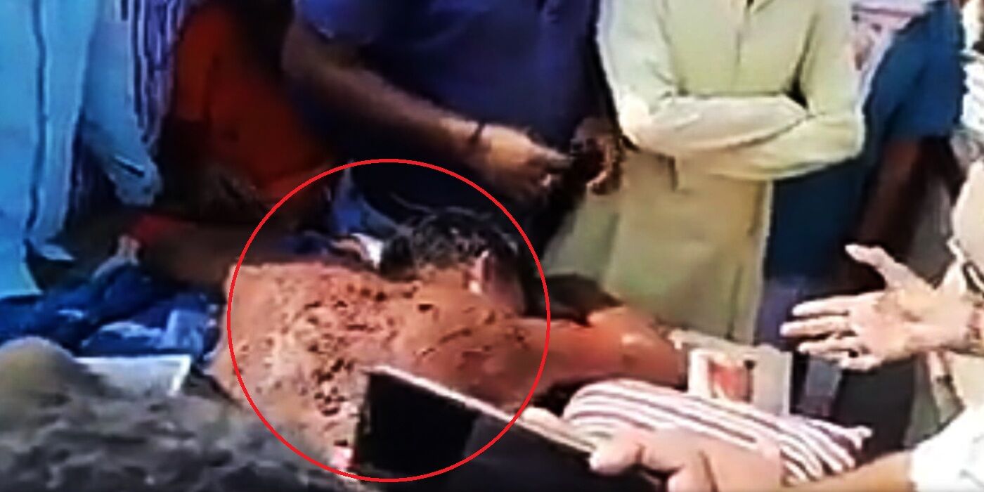 बलिया पुलिस का आरोप थाने में दलित युवक की पिटाई की खबर गलत, 60 पर मुकदमा दर्ज और 15 गिरफ्तार बलिया पुलिस का आरोप थाने में दलित युवक की पिटाई की खबर गलत, 60 पर मुकदमा दर्ज और 15 गिरफ्तार