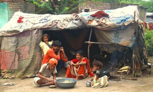अपराधी होने के झूठे कलंक और सरकारी योजनाओं के दायरे में न आने से तबाह है घुमंतू समुदाय