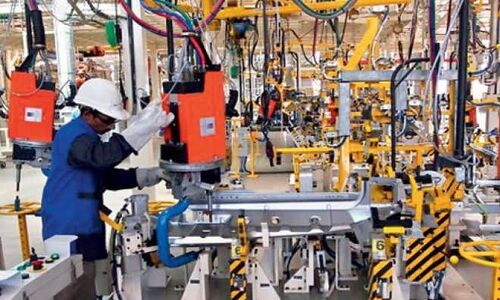 लॉकडाउन के कारण 10.4 फीसदी कम हो गया औद्योगिक उत्पादन, कैपिटल गुड्स आउटपुट 28.8 प्रतिशत लुढ़का