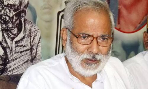 निधन के पूर्व लिखी गईं रघुवंश प्रसाद सिंह की चिट्ठियों पर शुरू हो गई सियासत