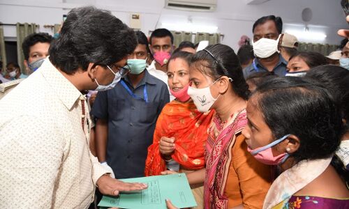 झारखंड : विवादित लैंड म्यूटेशन बिल पर विपक्ष व सिविल सोसाइटी के हमले झेल रही हेमंत सरकार ने दी सफाई