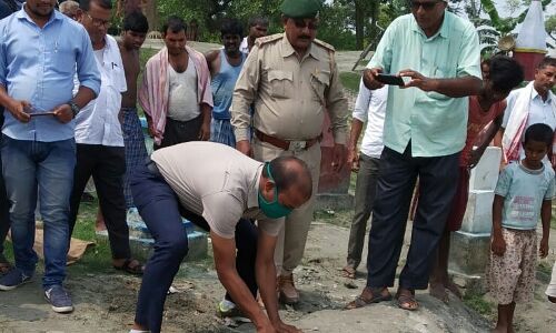 पर्यावरण संतुलन के लिए गंडक नदी में छोड़े गए कछुए, इन्हें कहा जाता है नदी का सफाईकर्मी