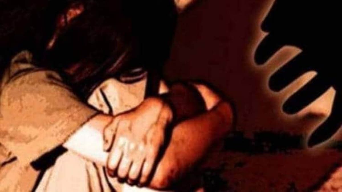 बलरामपुर पीड़िता के शरीर में थे जख्म के 10 गंभीर निशान, पोस्टमार्टम रिपोर्ट में खुलासा