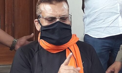 टिकट न मिलने के बाद पूर्व DGP गुप्तेश्वर ने सोशल मीडिया पर लिखी भावनात्मक पोस्ट,  जनता बोली न घर के रहे न घाट के