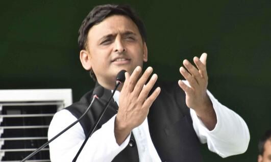 उत्तर प्रदेश की कानून व्यवस्था भगवान भरोसे : अखिलेश