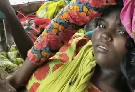 UP : सरकारी रोडवेज बस में महिला ने बच्चा जन्मा, सरकारी स्वास्थ्य दावों की खुली पोल