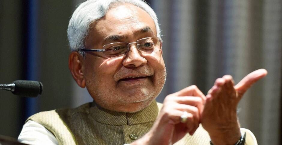 Live : बिहार में एग्जिट पोल हुए फेल, नीतीश की बनती दिख रही सरकार ?