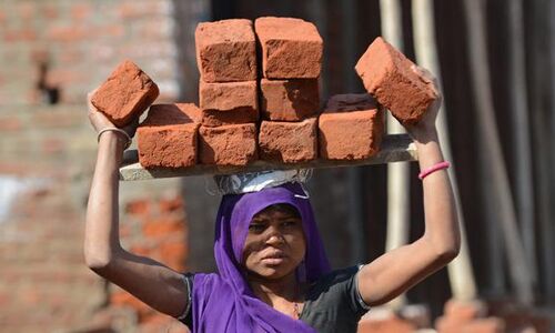 लॉकडाउन के बाद अब लैंगिक समानता की छद्म आस, देश में महिलाओं की हालत बेहद खराब