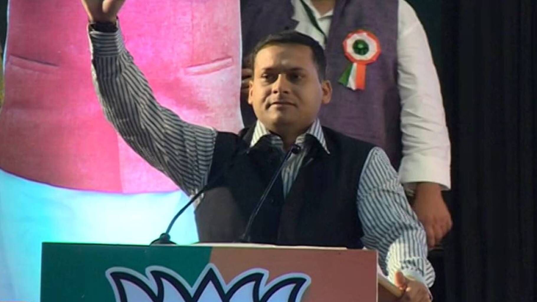 अमित मालवीय ने ट्विट कर हनुमान चालीसा विवाद को और दिया तूल, बोले - किसी ने नहीं कहा नमाज घर के अंदर पढ़ें