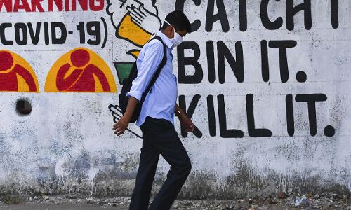 वैश्विक रवैये में बदलाव के बिना महामारियों के युग से बचना होगा बहुत मुश्किल, वैज्ञानिकों की चेतावनी